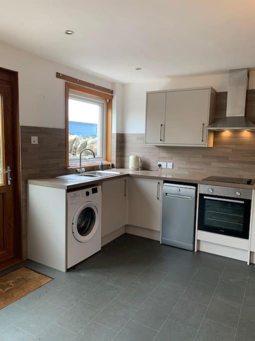 Cladach Cottage - Seafront Isle of Whithorn Eksteriør bilde